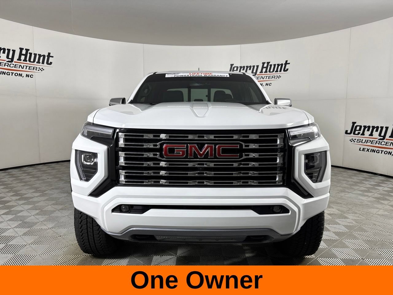 Used 2026 GMC Canyon Denali AWD/4WD image 3