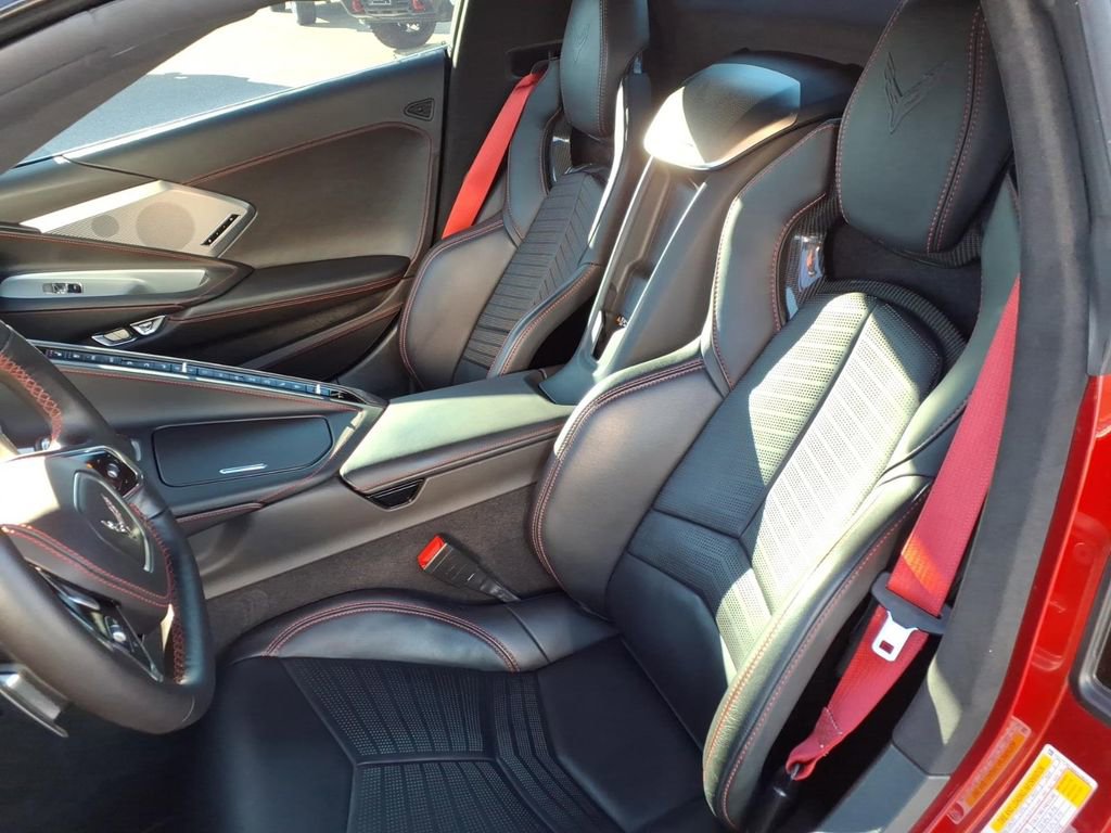 Used 2022 Chevrolet Corvette Stingray Premium Conv w/ Z51 Performance Package image 13