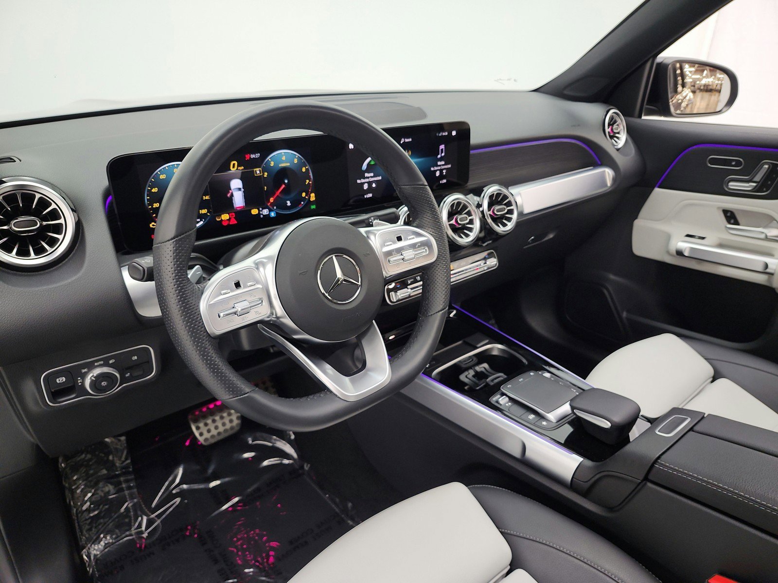 Used 2023 Mercedes-Benz GLB 250 image 12