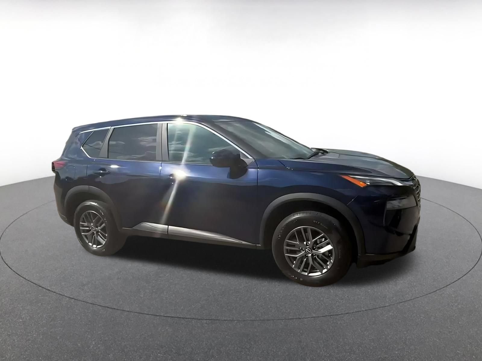 Used 2026 Nissan Rogue SV FWD video 2