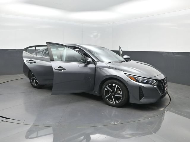 Used 2024 Nissan Sentra SV FWD image 37