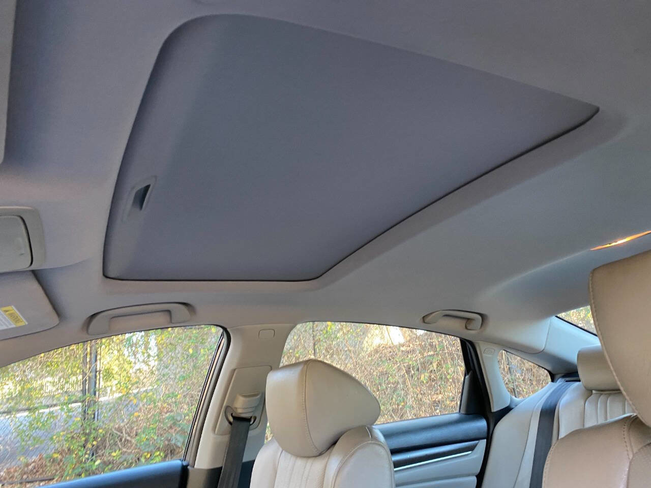 Used 2018 Honda Accord EX-L image 34