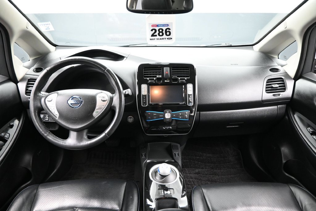 Used 2016 Nissan Leaf SL w/ Premium Package FWD image 19