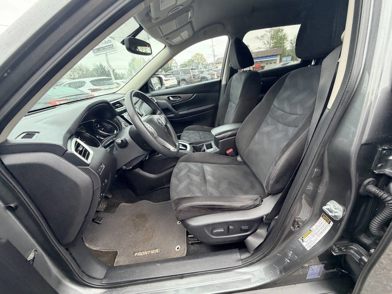 Used 2014 Nissan Rogue SV w/ SV Premium Package AWD/4WD image 36