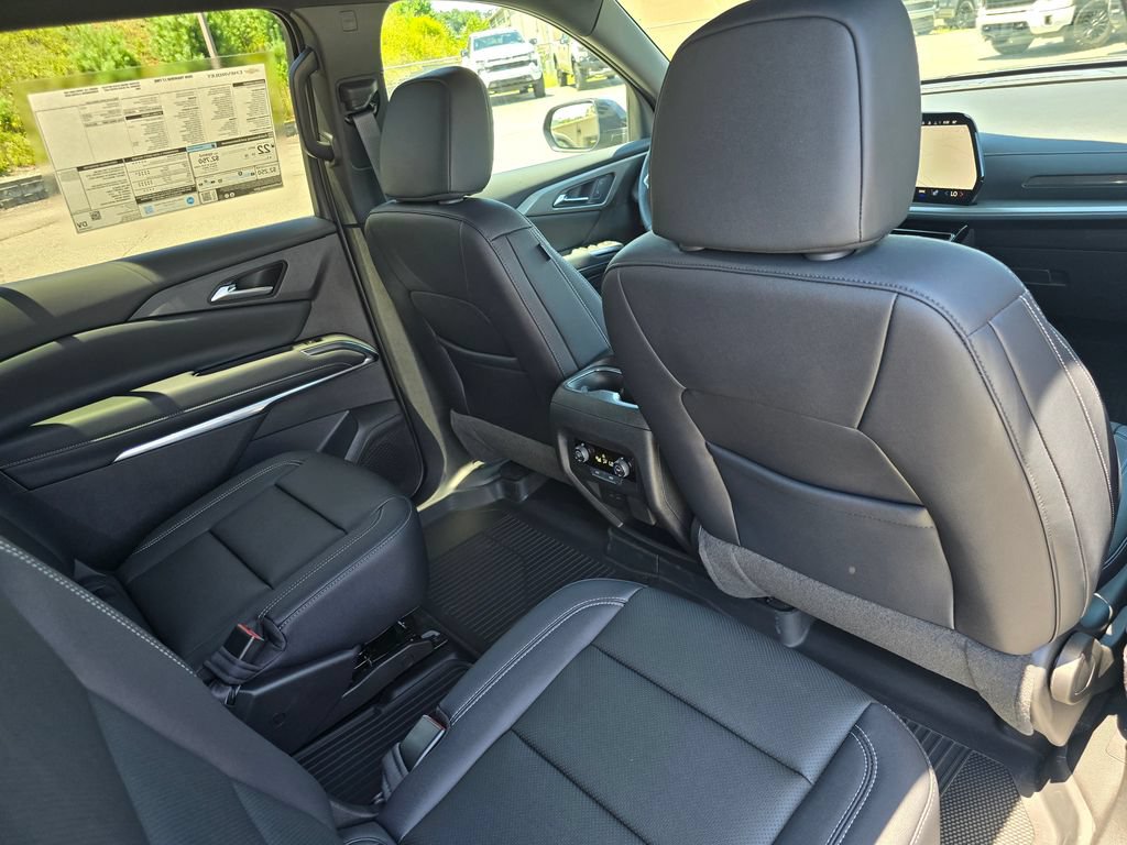 New 2026 Chevrolet Traverse LT w/ Driver Confidence Package FWD image 27