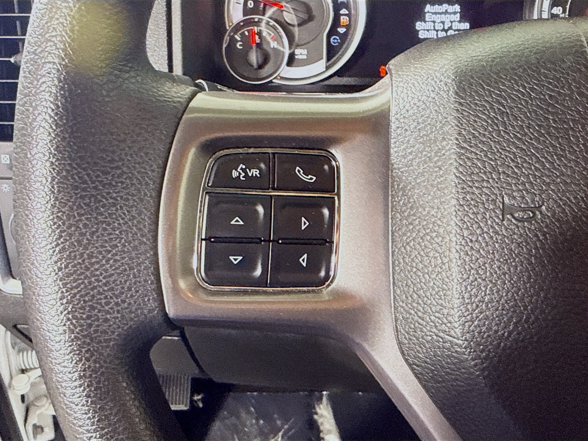 Used 2023 RAM 1500 Classic SLT w/ Trailer & Traction Group AWD/4WD image 14