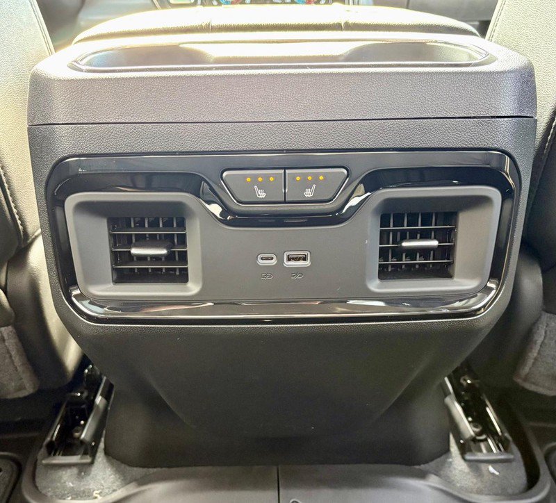 New 2026 GMC Sierra 2500 AT4 w/ AT4 Premium Plus Package AWD/4WD image 13