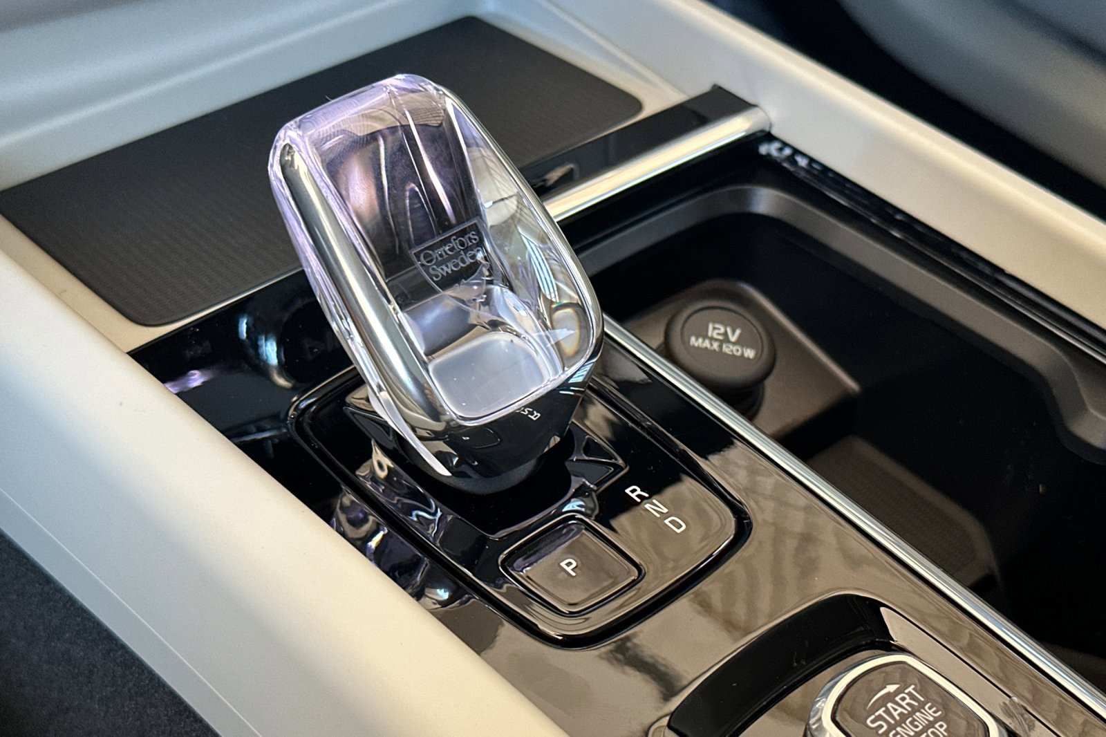 New 2026 Volvo XC60 B5 Ultra AWD/4WD image 19