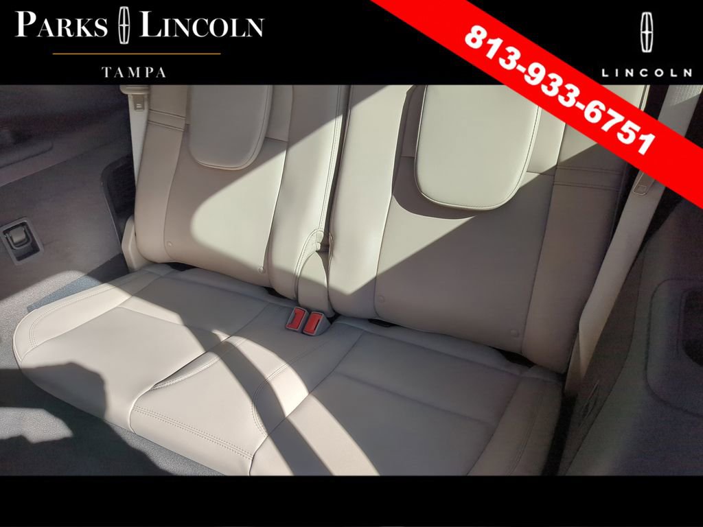 Certified 2023 Lincoln Aviator 2WD w/ Premium Package image 16