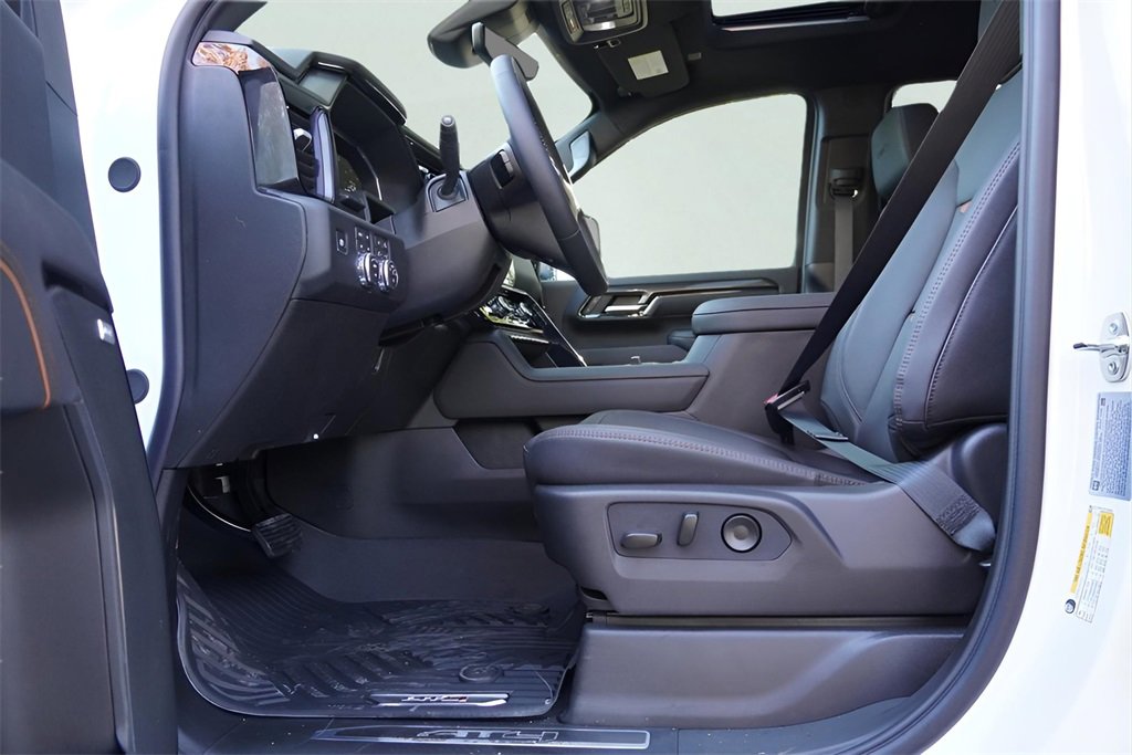 New 2026 GMC Sierra 2500 AT4 w/ AT4 Premium Plus Package image 17