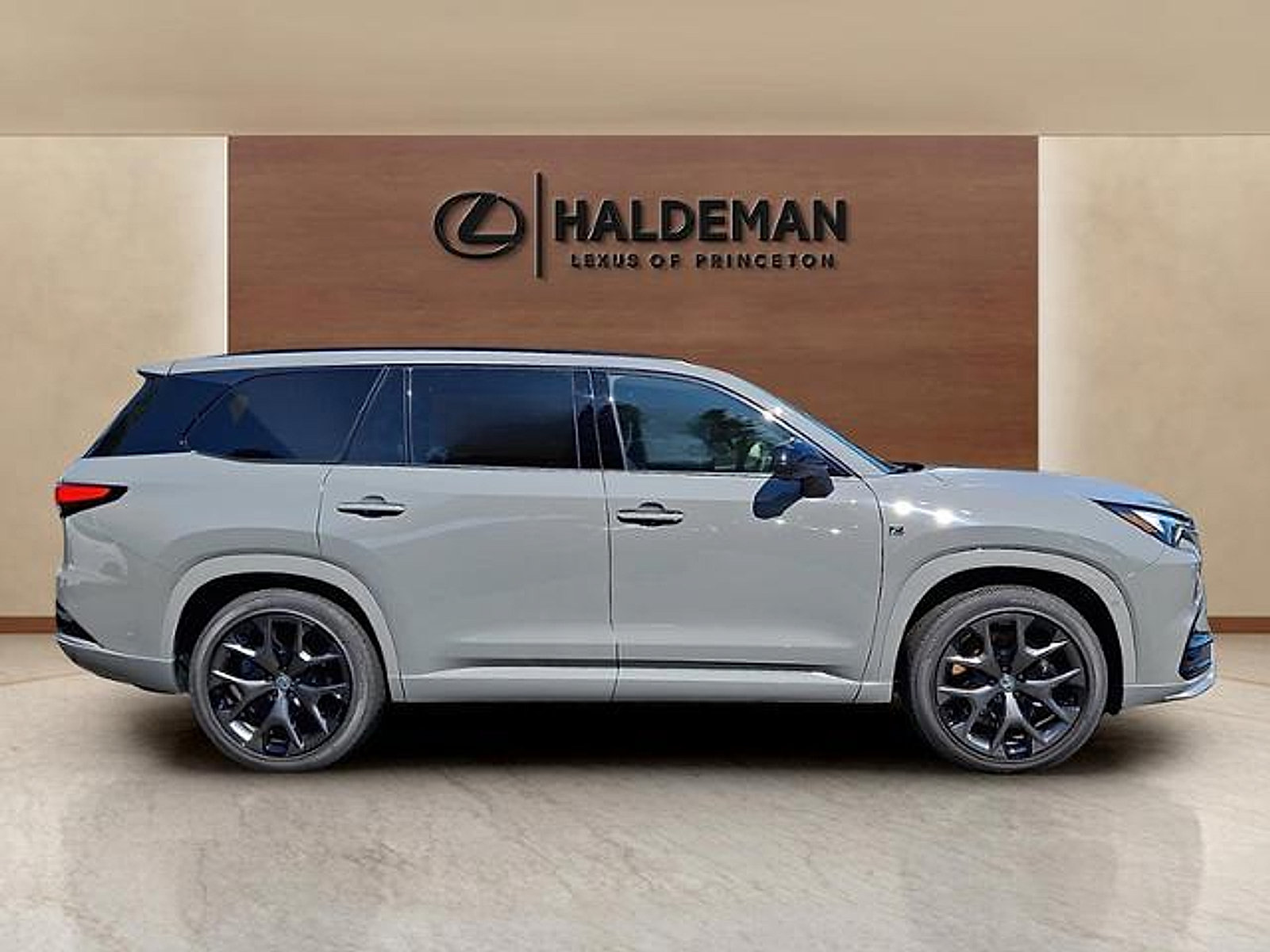 New 2026 Lexus TX 500h AWD w/ Technology Package image 7