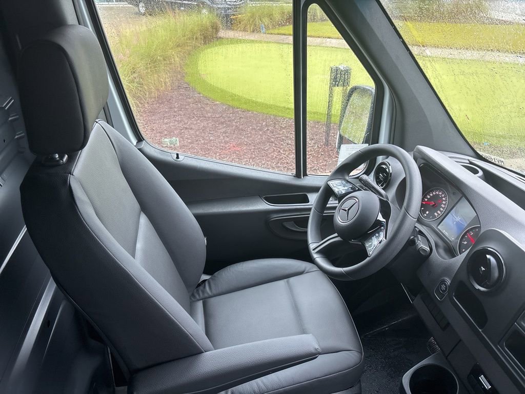 New 2026 Mercedes-Benz Sprinter 2500 image 38