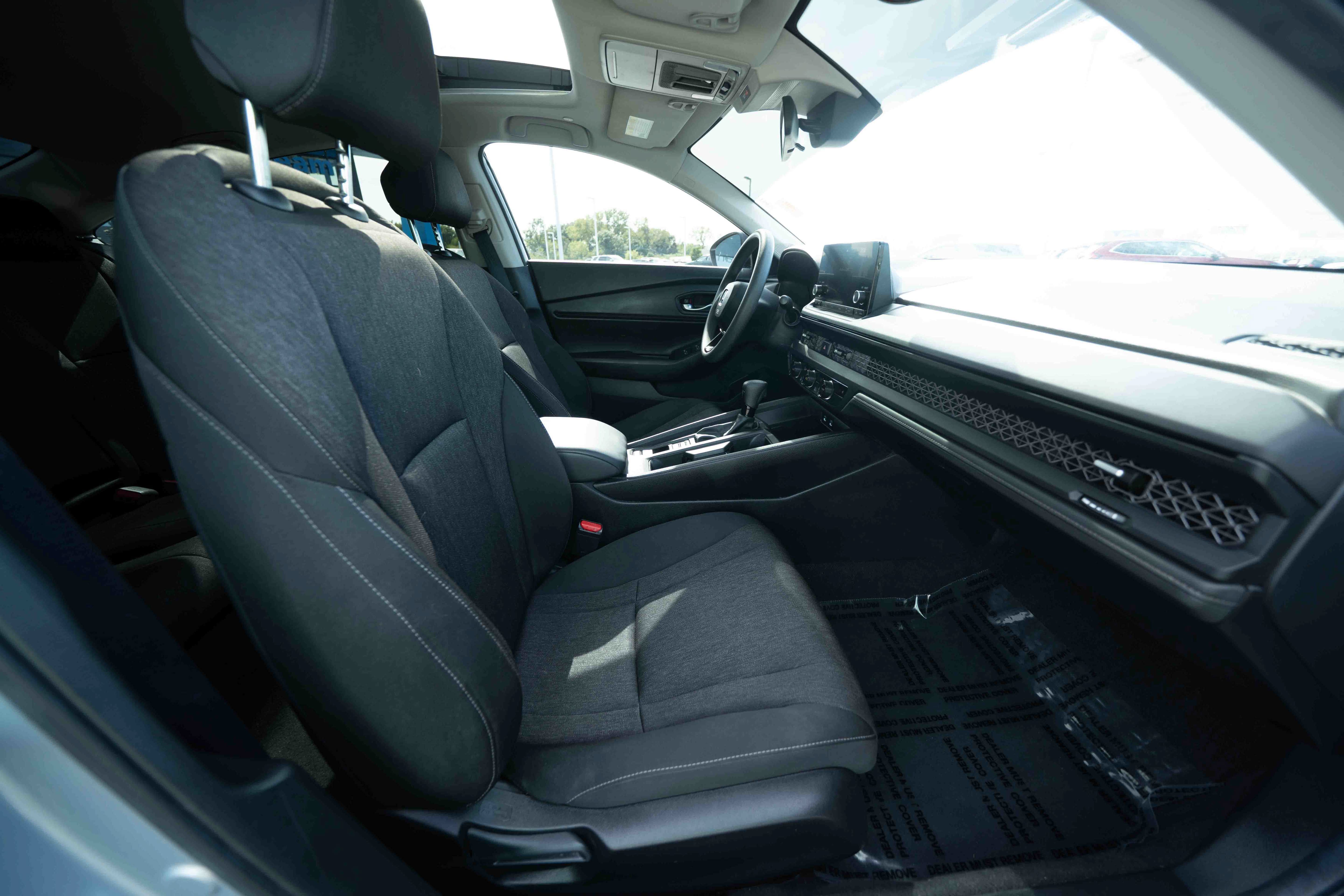 Used 2025 Honda Accord SE image 26