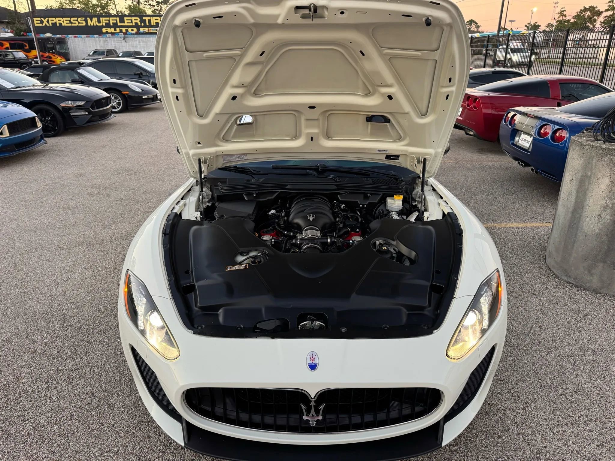 Used 2013 Maserati GranTurismo Sport image 39