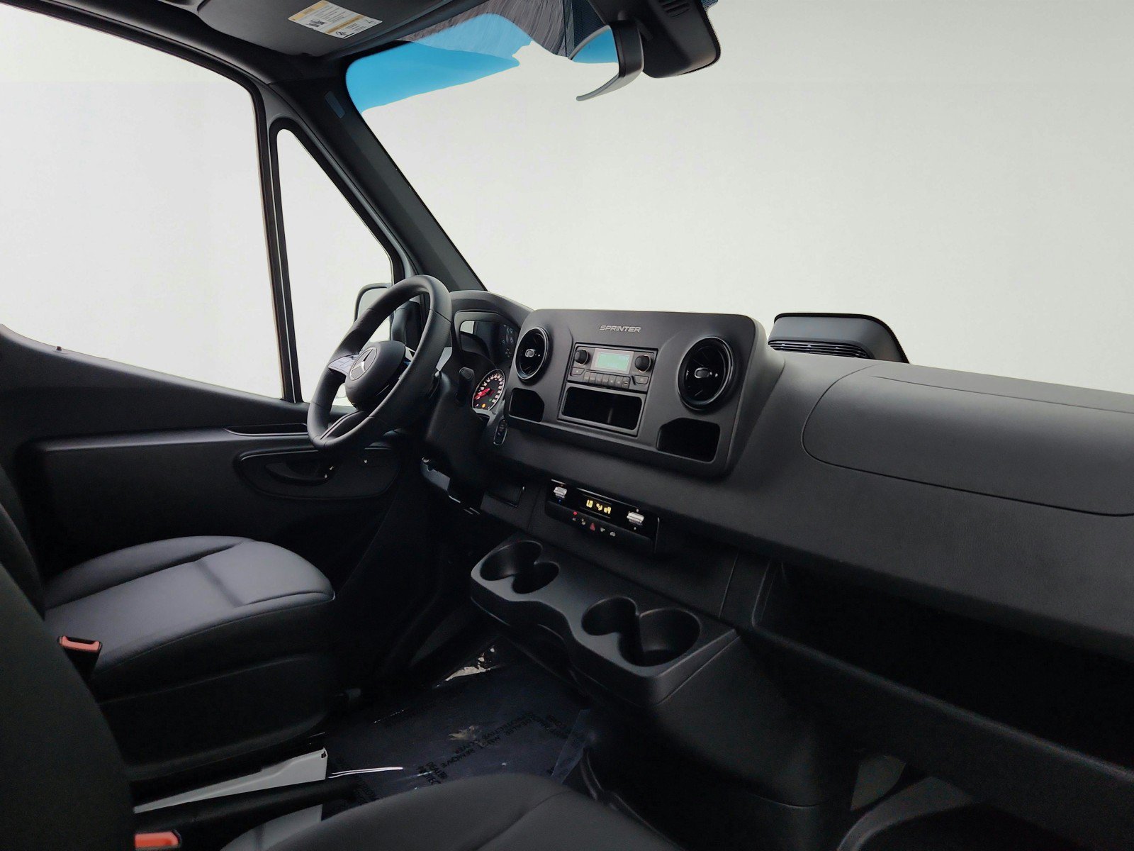 New 2025 Mercedes-Benz Sprinter 2500 image 18