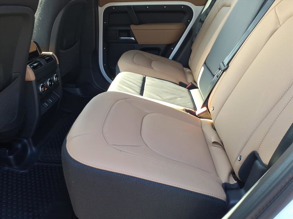 New 2026 Land Rover Defender 110 V8 image 5