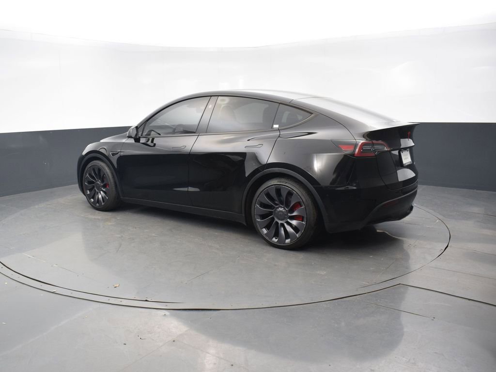 Used 2024 Tesla Model Y Performance AWD/4WD image 4