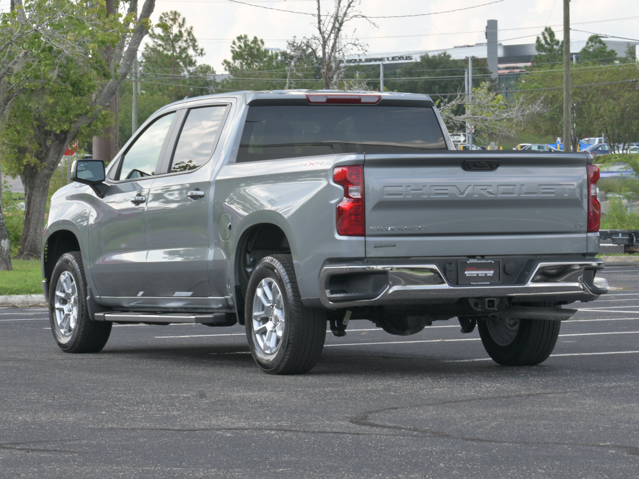 Used 2026 Chevrolet Silverado 1500 LT AWD/4WD image 3