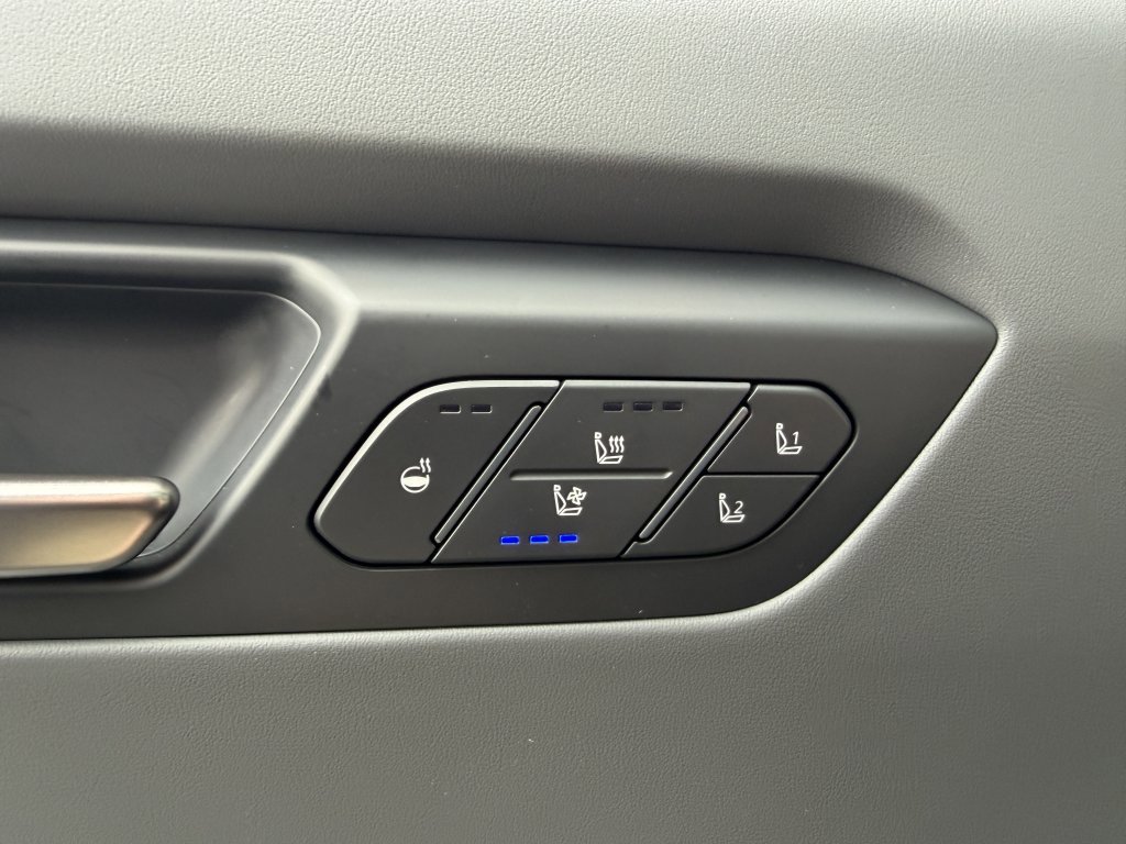 Used 2026 Kia EV9 Wind image 32