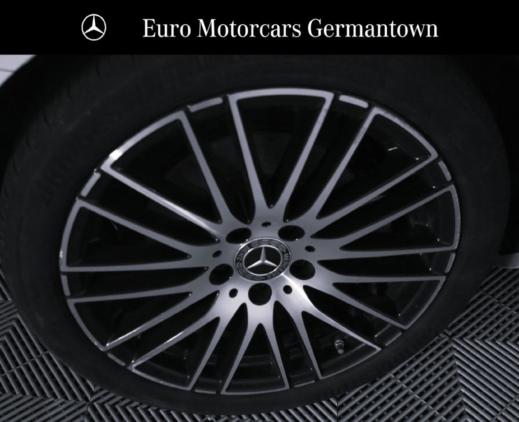Used 2023 Mercedes-Benz C 300 4MATIC Sedan image 7