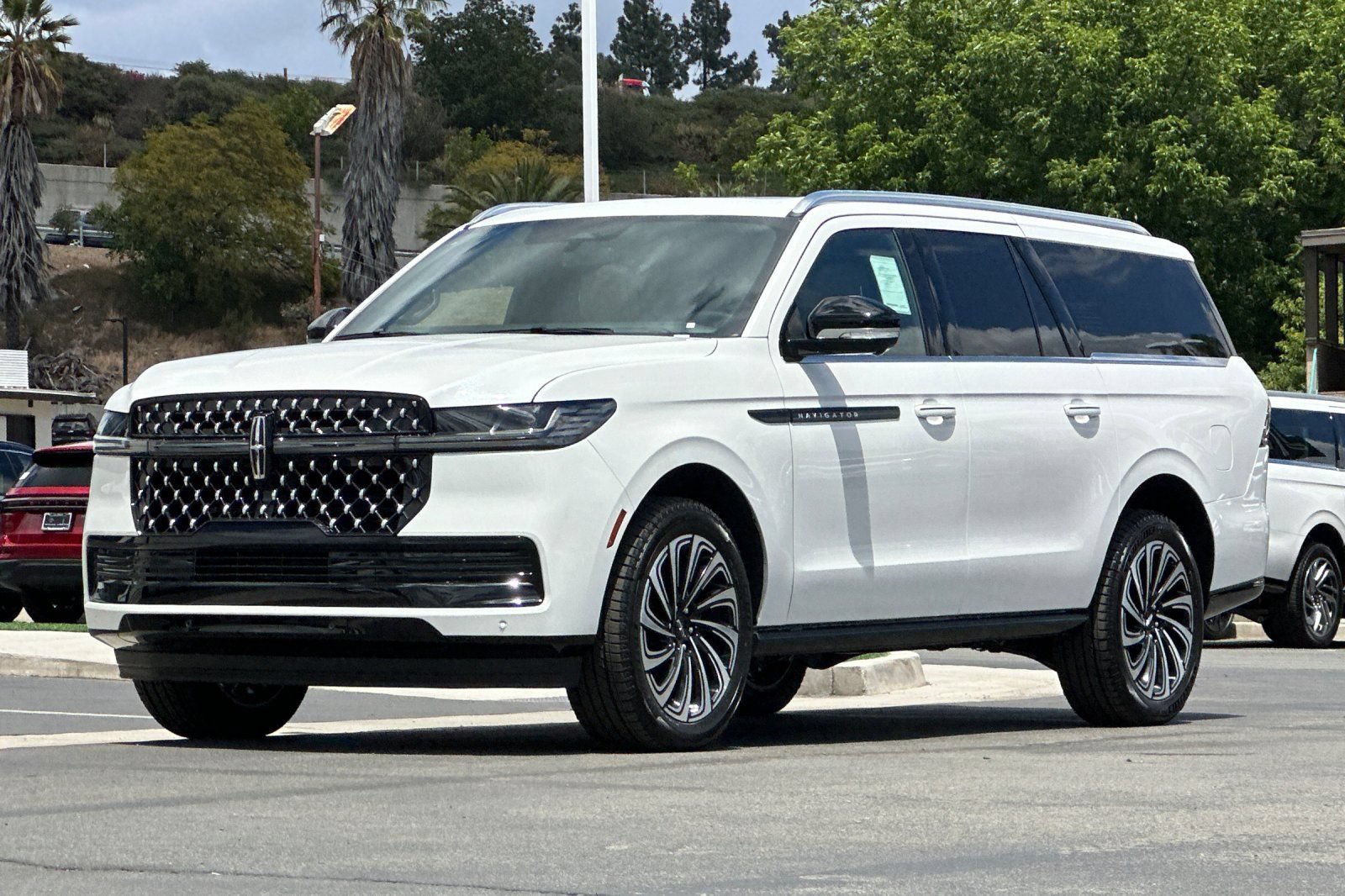 New 2026 Lincoln Navigator L Black Label AWD/4WD image 7