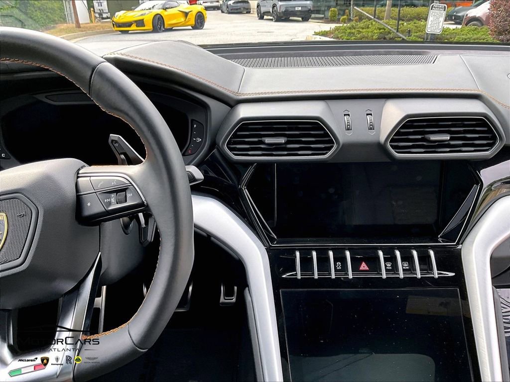 Used 2020 Lamborghini Urus AWD/4WD image 8