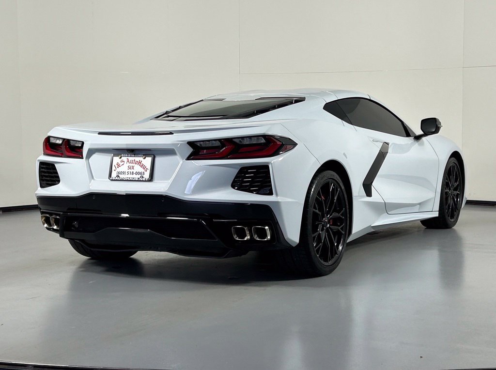 Used 2021 Chevrolet Corvette Stingray Coupe w/ 1LT RWD image 12