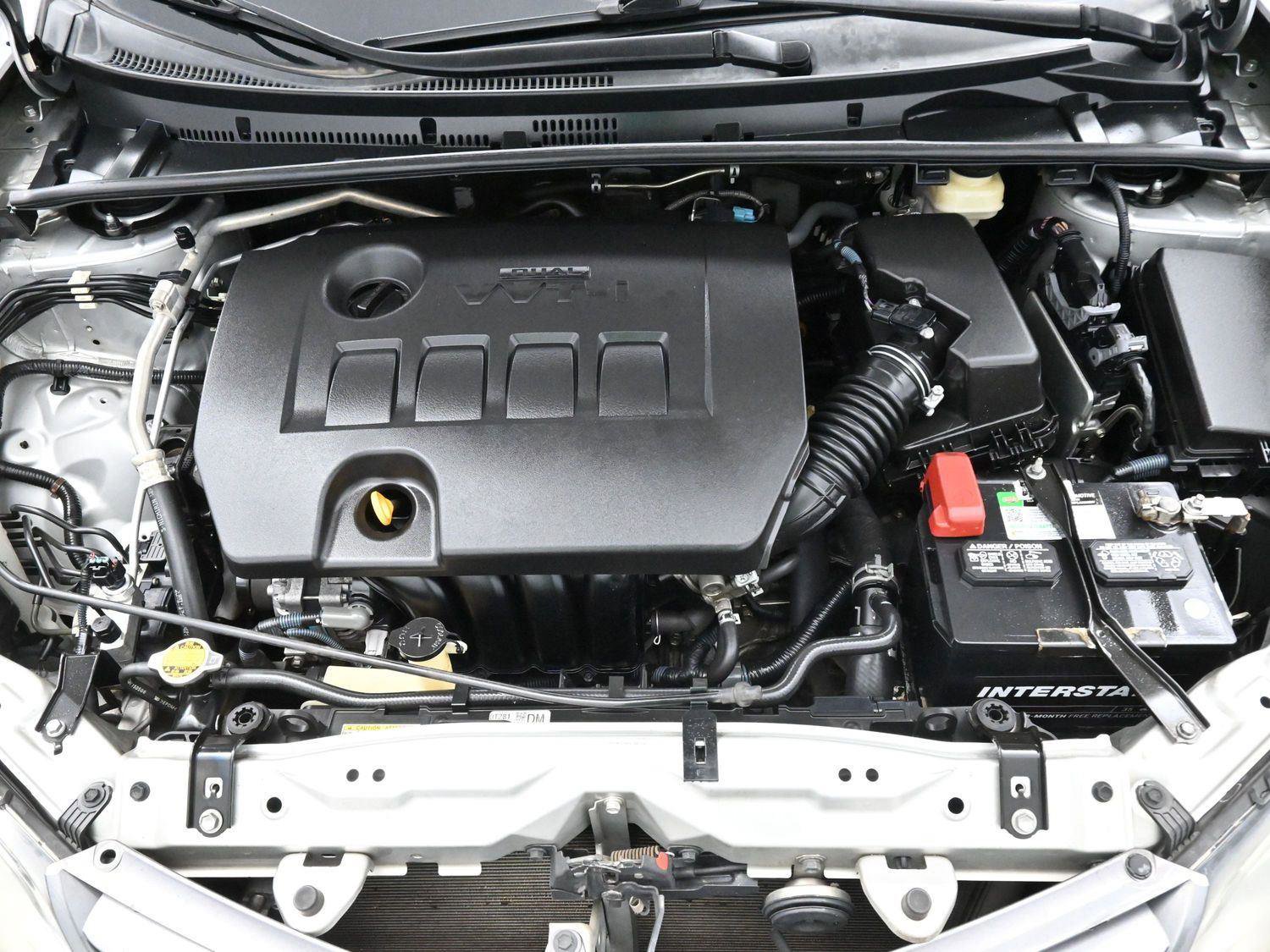 Used 2016 Toyota Corolla LE image 28