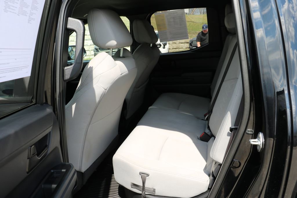 Used 2024 Toyota Tacoma SR5 image 18