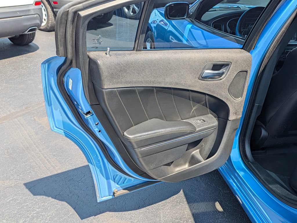 Used 2016 Dodge Charger R/T RWD image 22