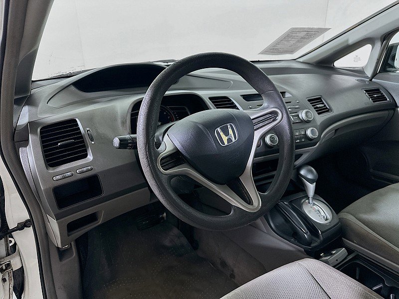 Used 2010 Honda Civic DX-VP image 9