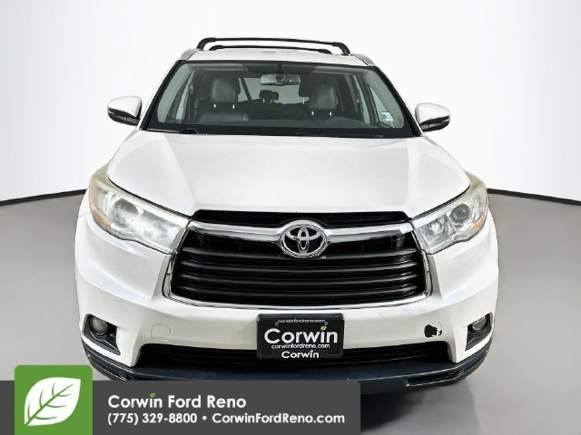 Used 2015 Toyota Highlander XLE AWD/4WD image 2