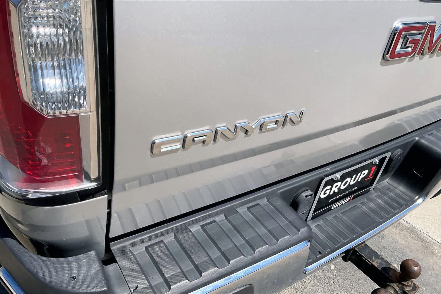 Used 2015 GMC Canyon SLT AWD/4WD image 10