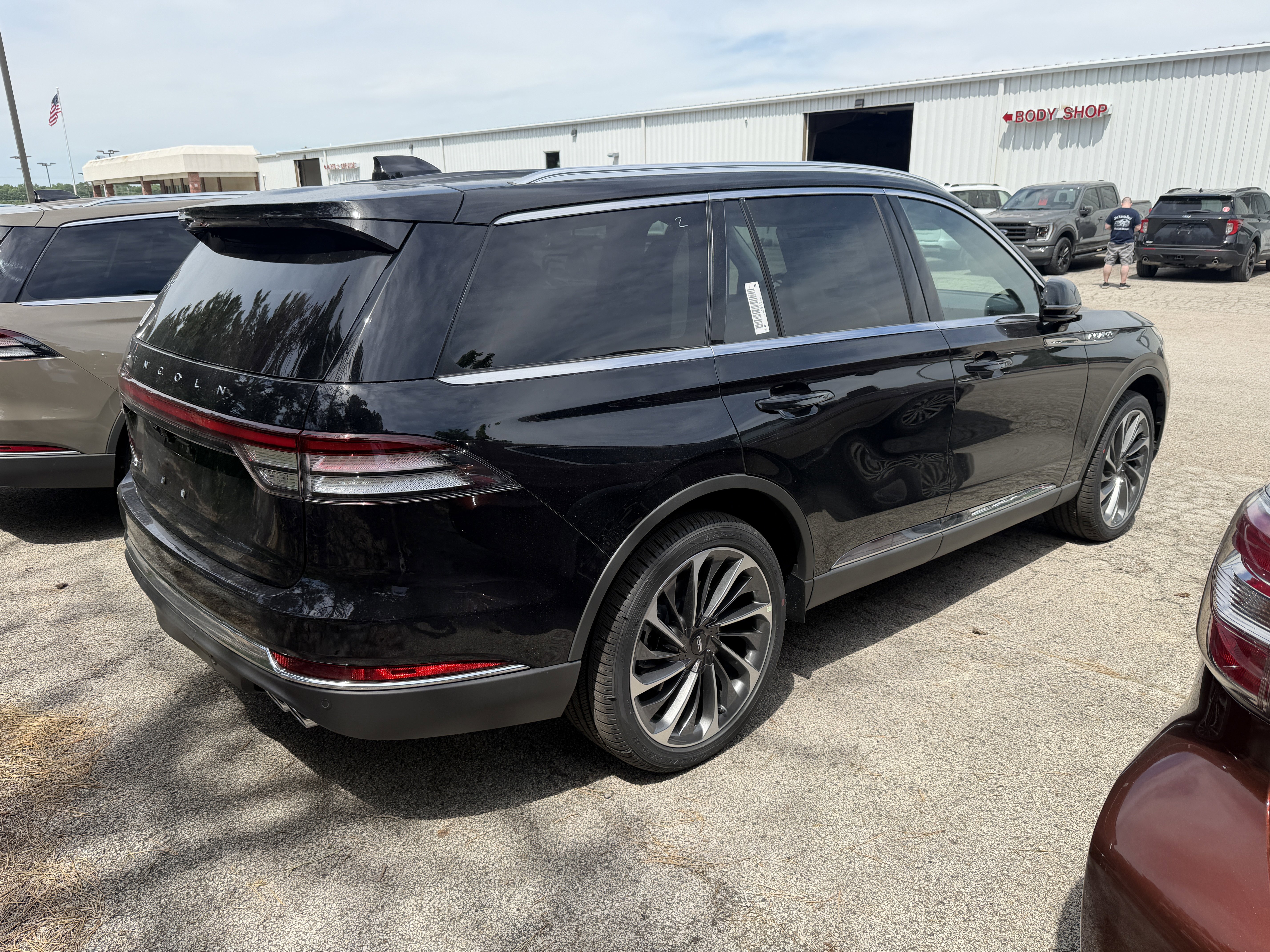 New 2026 Lincoln Aviator Reserve AWD/4WD image 8