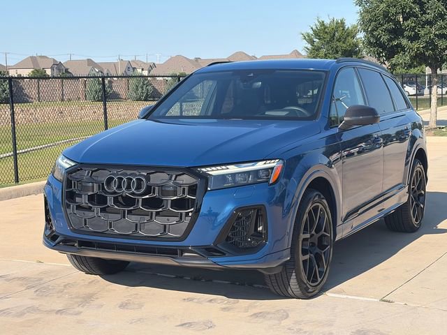Used 2025 Audi SQ7 Prestige AWD/4WD image 3