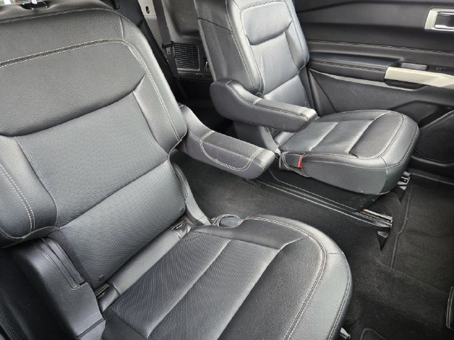 Used 2022 Ford Explorer Limited w/ Equipment Group 301A RWD image 28