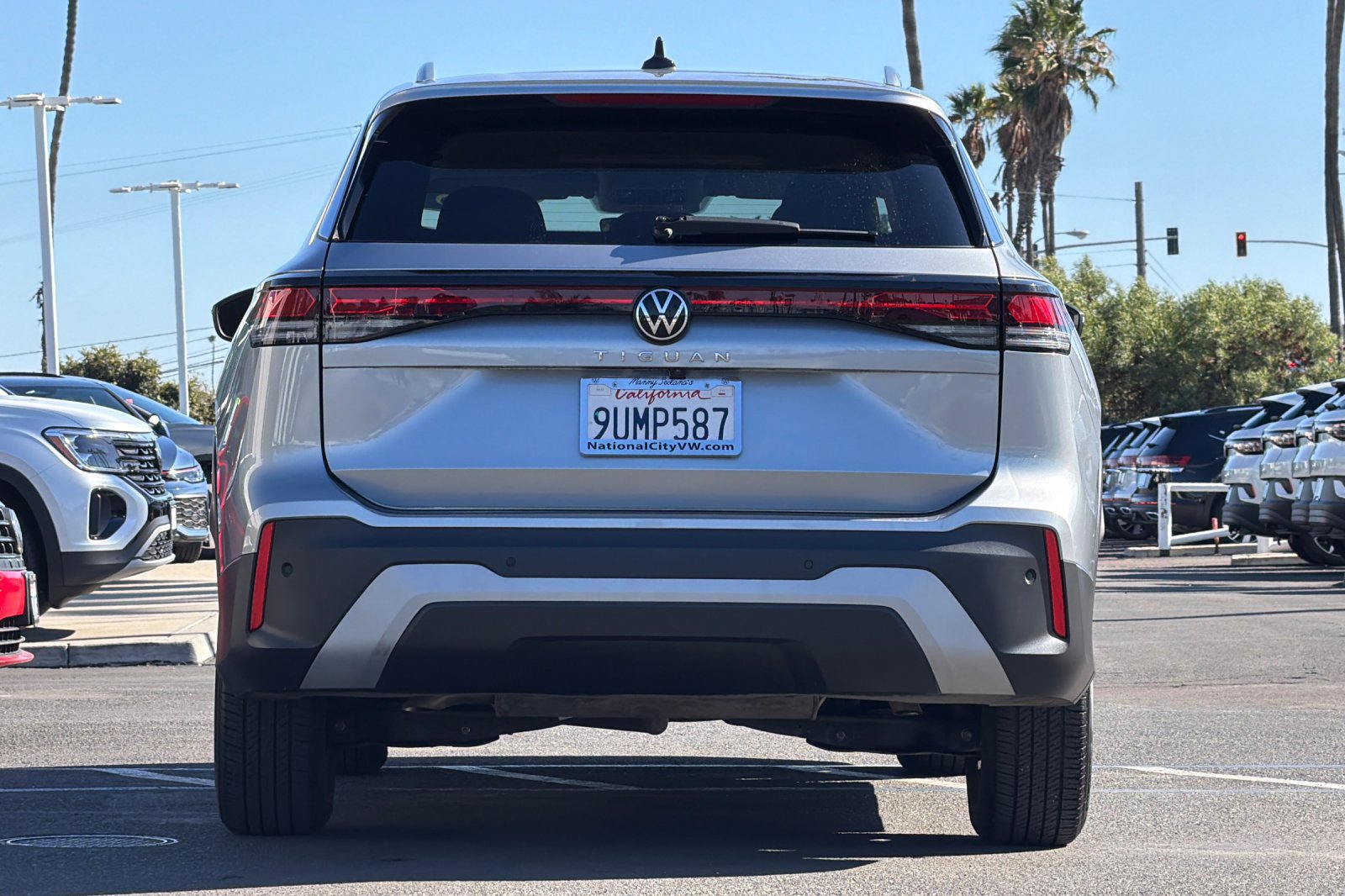 Used 2025 Volkswagen Tiguan S FWD image 5