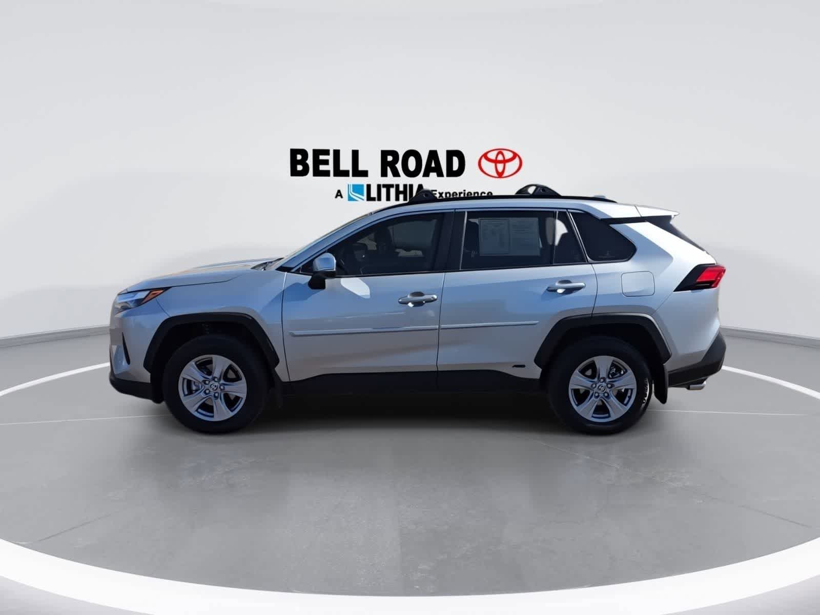 Used 2025 Toyota RAV4 XLE w/ Weather Package AWD/4WD image 5