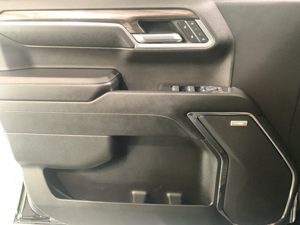 Used 2023 Chevrolet Silverado 1500 LTZ AWD/4WD image 26