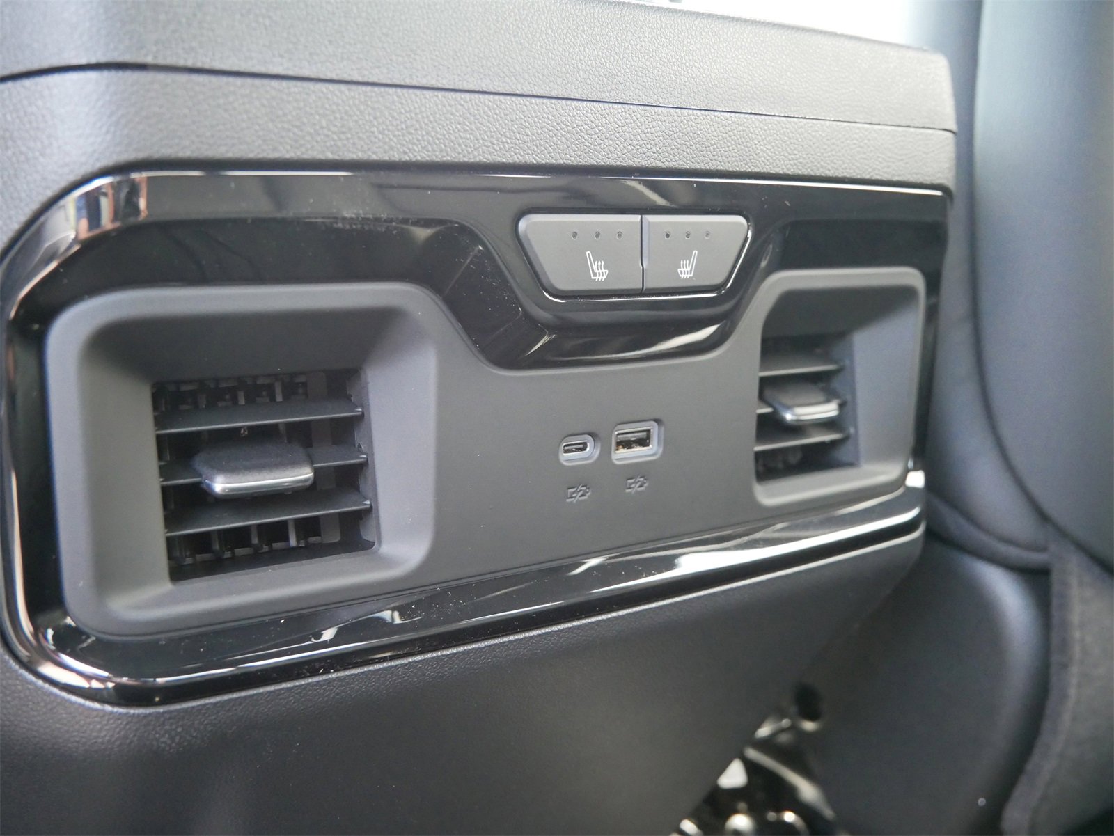 New 2026 GMC Sierra 1500 AT4X image 8