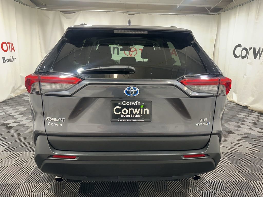 Used 2022 Toyota RAV4 LE image 5