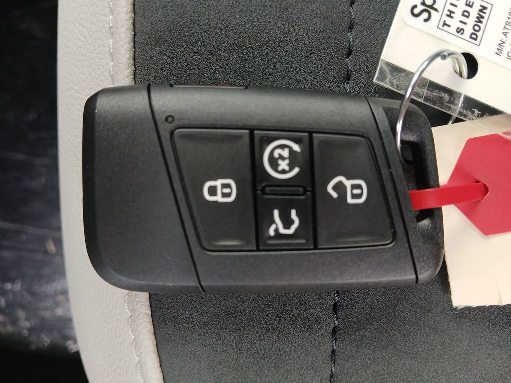 New 2026 Volkswagen Taos SE image 27