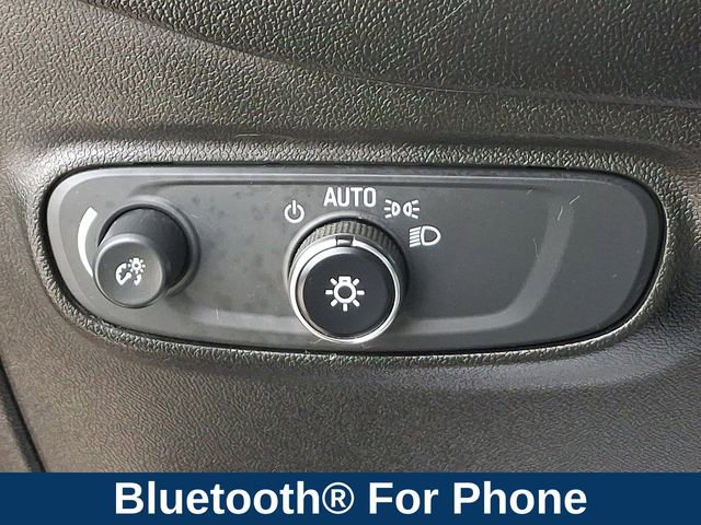 Used 2020 Chevrolet Equinox LS w/ LPO, Floor Liner Package AWD/4WD image 9