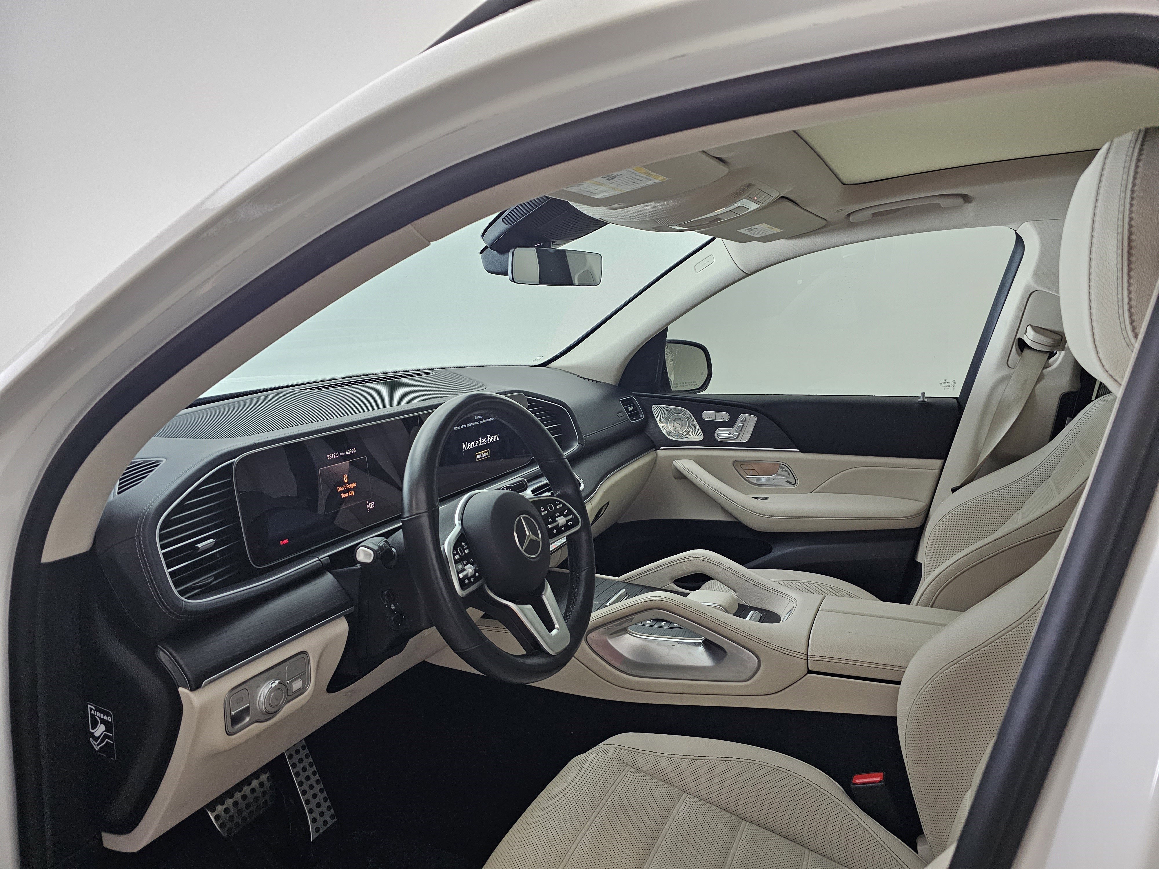 Used 2022 Mercedes-Benz GLS 450 4MATIC image 6