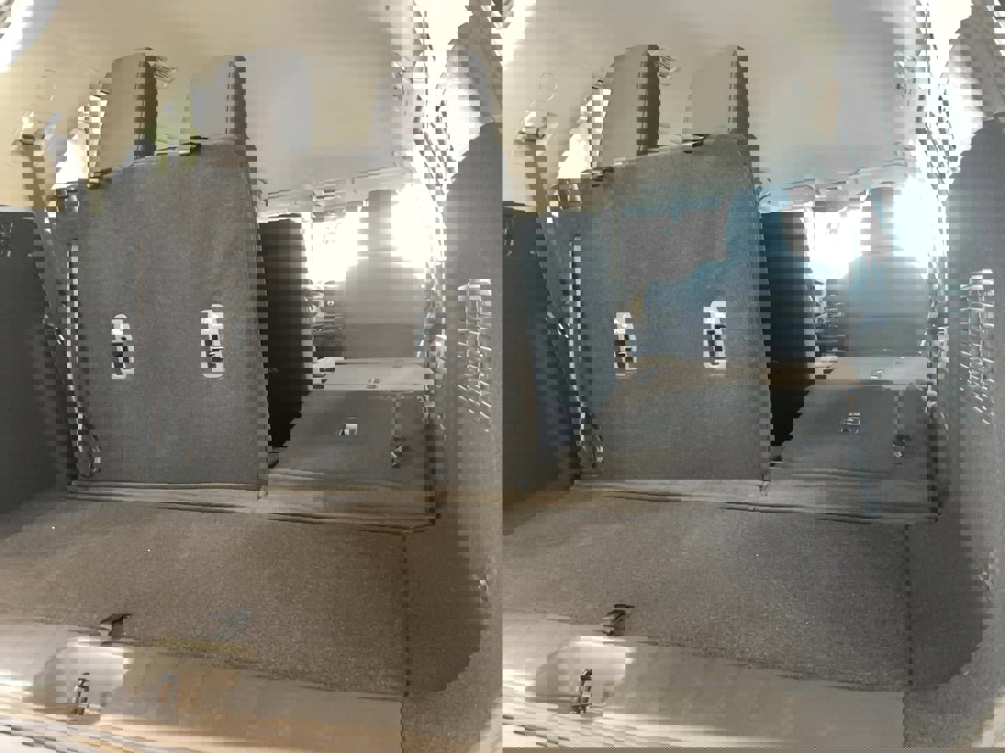 Used 2025 Nissan Pathfinder S AWD/4WD image 21