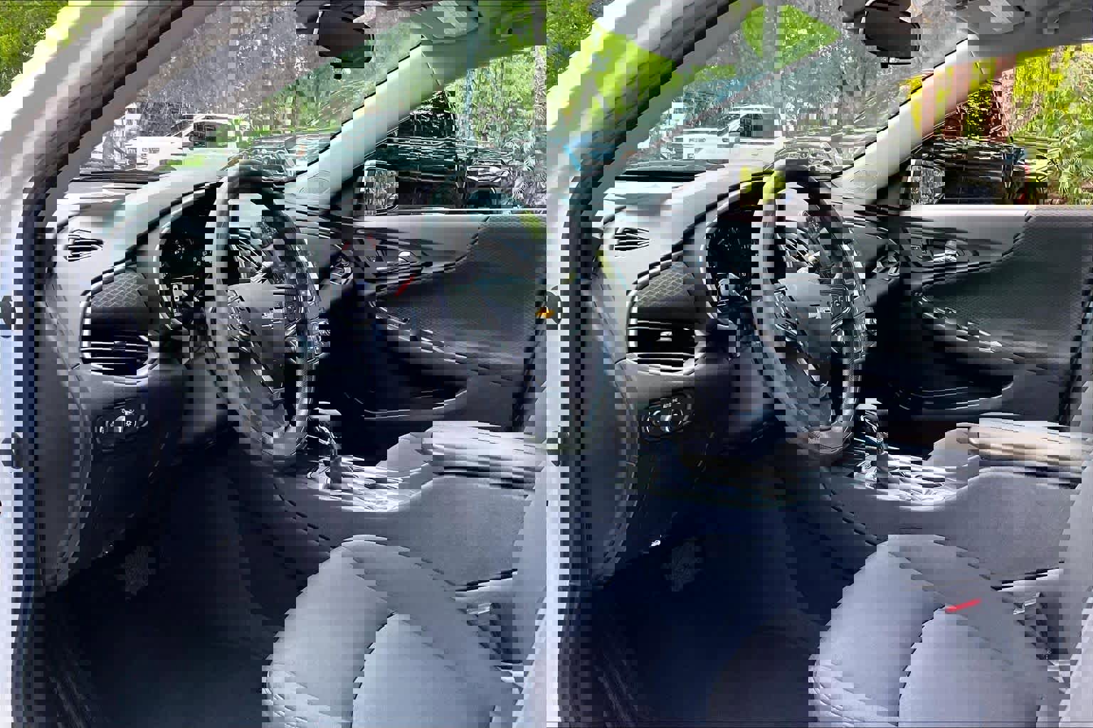 Used 2024 Chevrolet Malibu LT FWD image 17