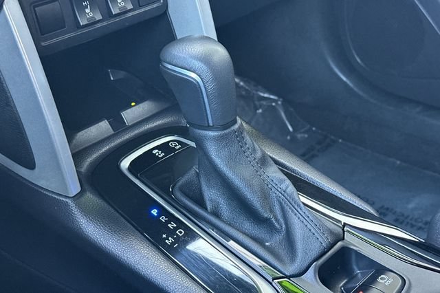 Certified 2025 Toyota Corolla Cross XLE FWD image 26