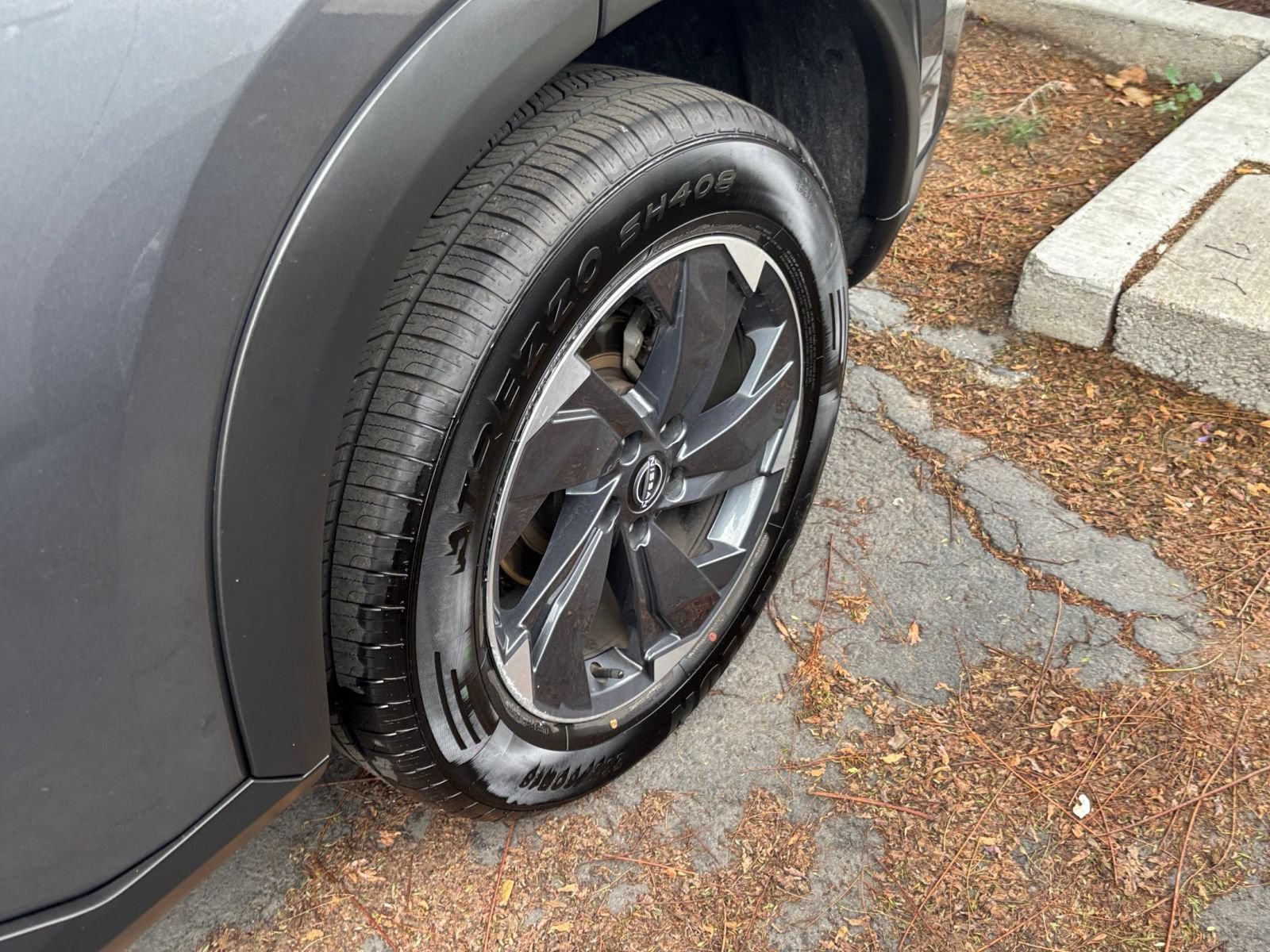 Used 2025 Nissan Rogue SV FWD image 31