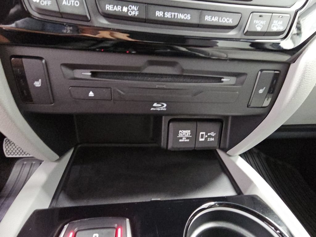 Used 2021 Honda Pilot Touring image 22