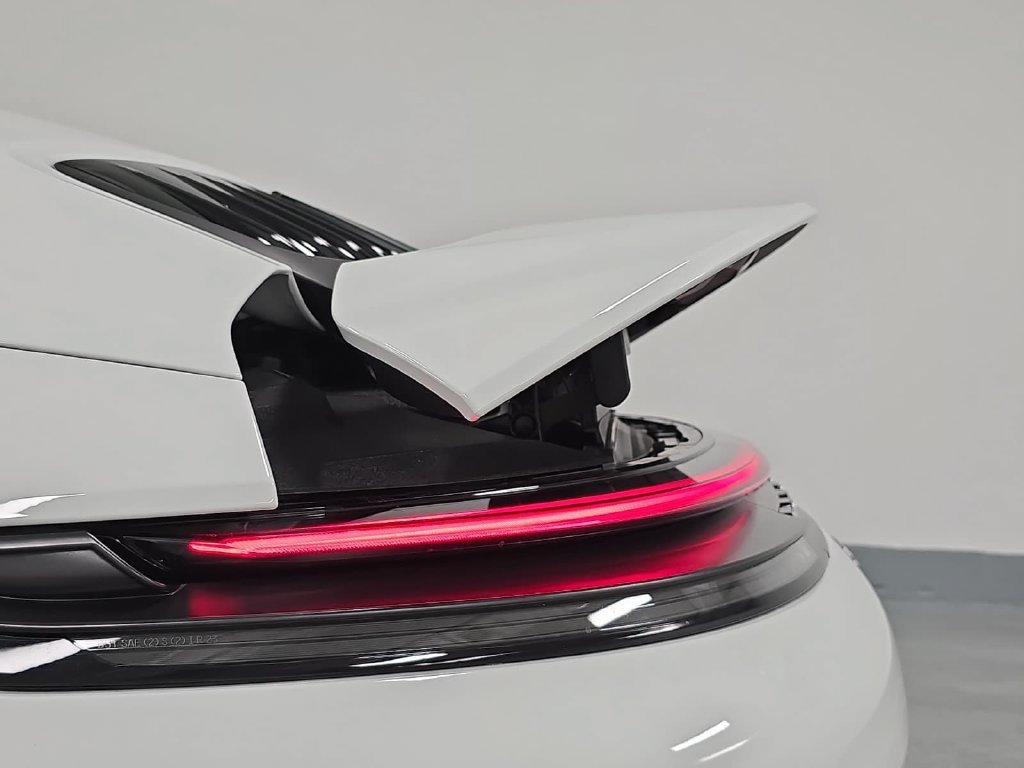 Used 2026 Porsche 911 Carrera RWD image 31